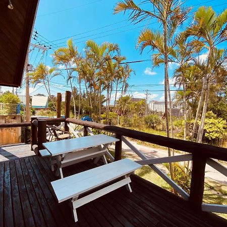 Sea Breeze Villa Онна Екстериор снимка
