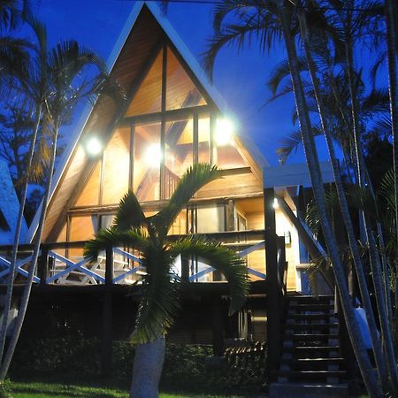 Sea Breeze Villa Онна Екстериор снимка